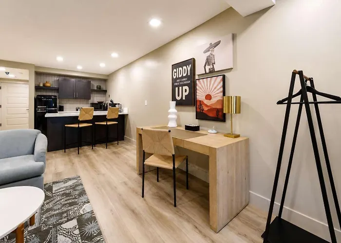 Lux At Craftsman - Heart Of Old Town 2